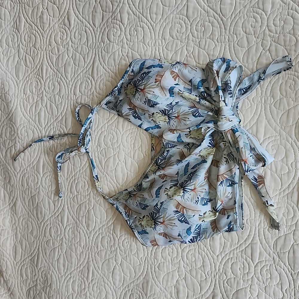 Kortni Jean swim top